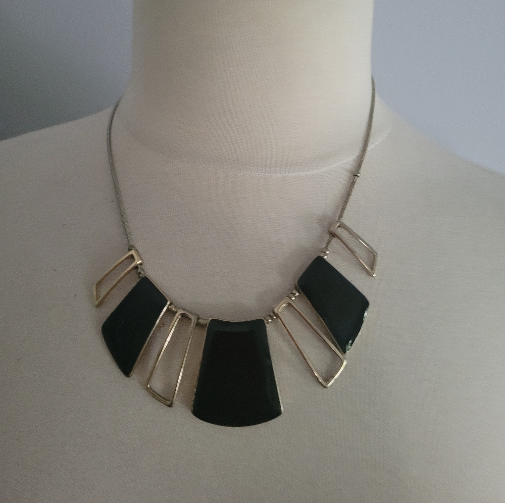 Elegant Black and Gold Geometric Necklace